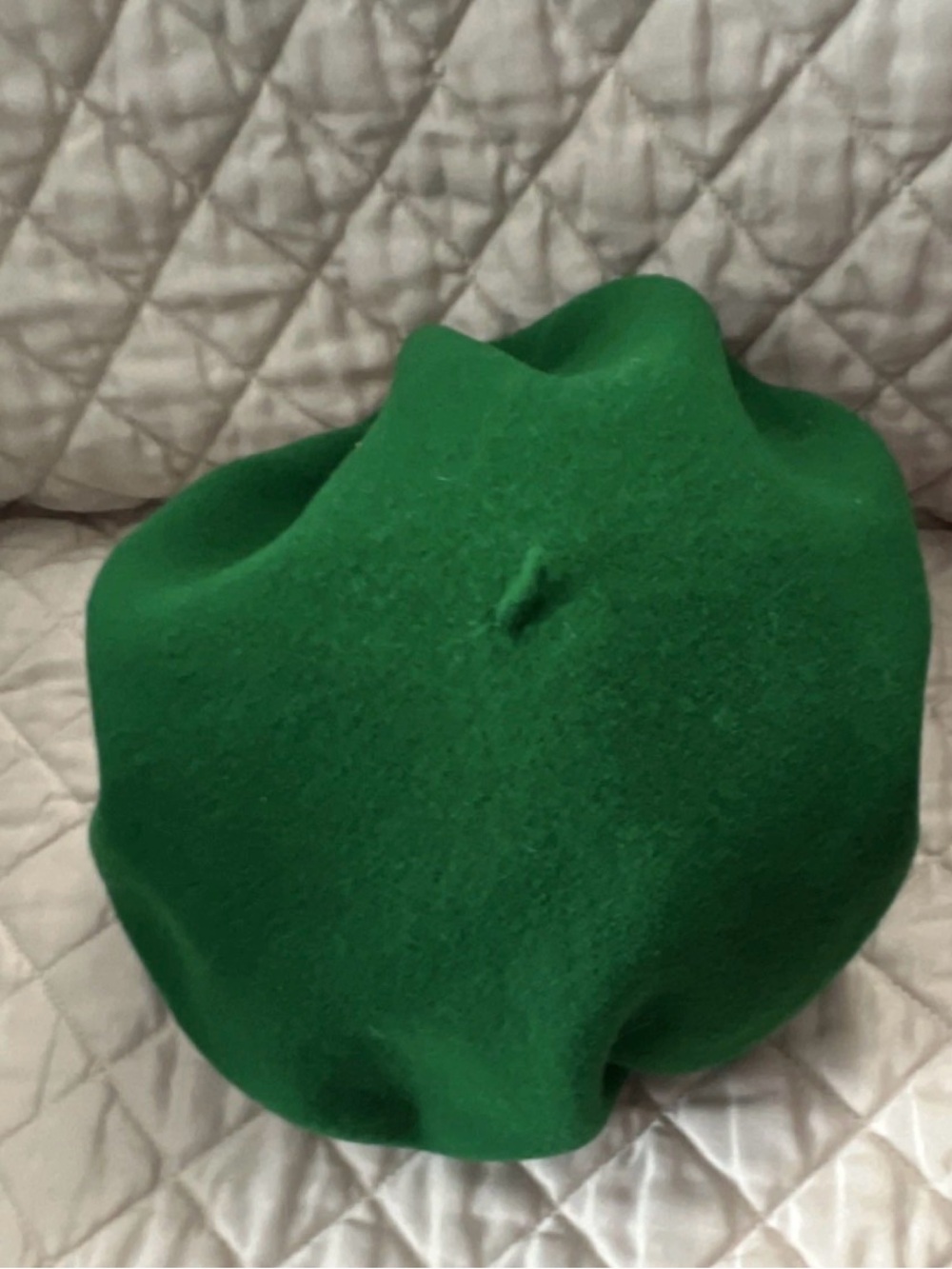Vintage 100% Wool French Beret - Kelly Green
